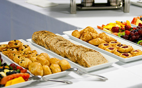 Santa Fe, New Mexico Hotel - Complimentary Breakfast